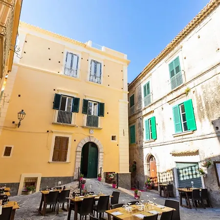 شقة Antico Sedile *