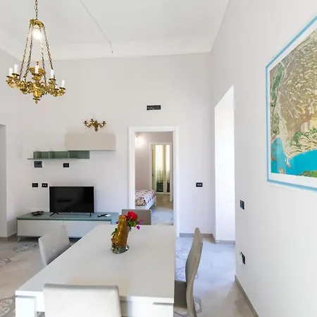 Antico Sedile شقة