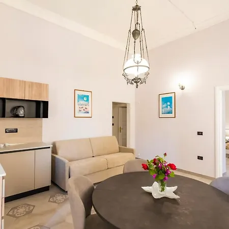 Antico Sedile Apartment *